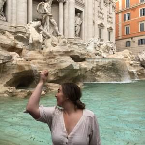 Meet your Posher, Ashley